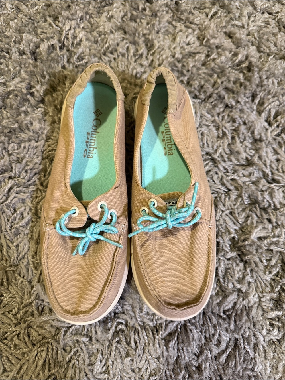 Columbia Women's Tan Canvas Loafers with Teal Accents Size 7